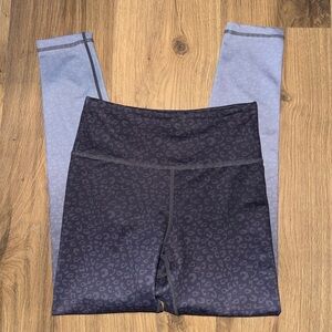 💕SALE💕ZYIA Black and Gray Leopard Leggings